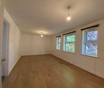 High Lane, Chorlton, M21 - Photo 2