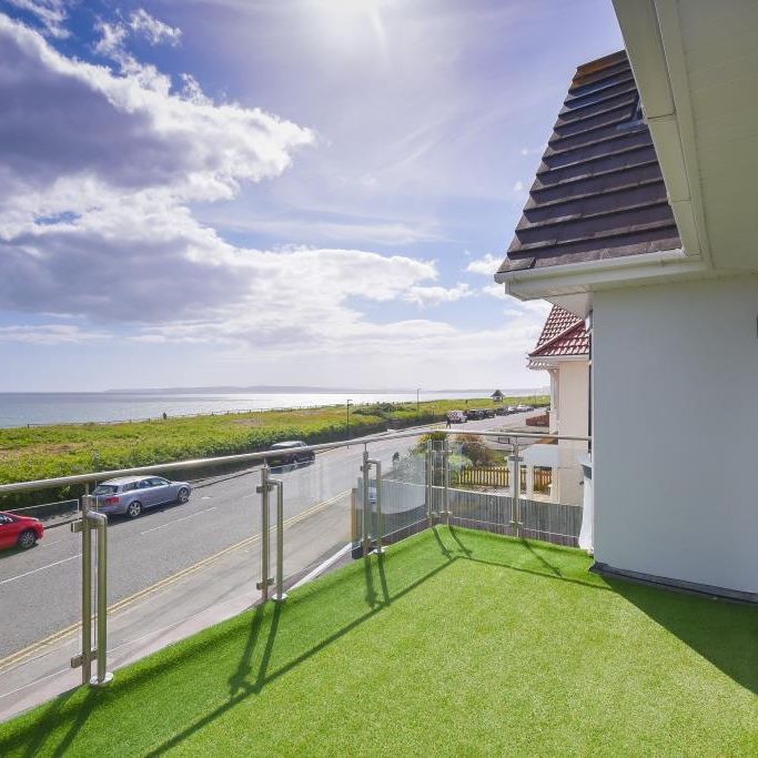 3 bedroom flat to rent - Photo 1