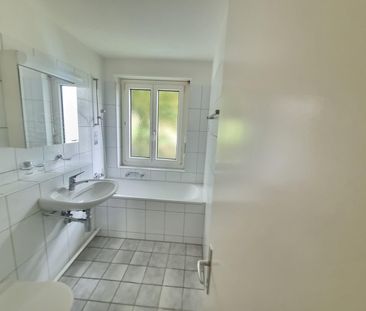 Frisch gestrichene Wohnung mit Grüne Umgebung - Photo 3