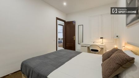 barcelona, Catalonia 08903 - Photo 5