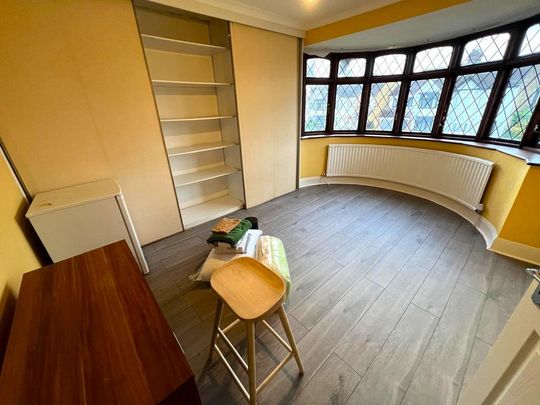 7 bedroom semi-detached house to rent - Photo 1