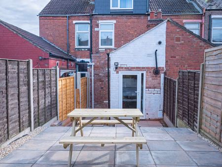 Room 1 Room 5 - Photo 3