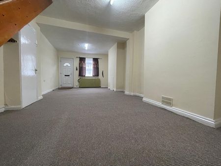 2 Bed Terraced House, Mitcham Road, CR0 - Photo 4