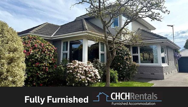 FULLY FURNISHED LARGE FAMILY HOME IN EXCELLENT LOCATION! - Photo 1