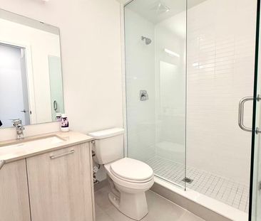 For Lease - 3250 Carding Mill Trail Unit# 520, Oakville, Ontario - Photo 4