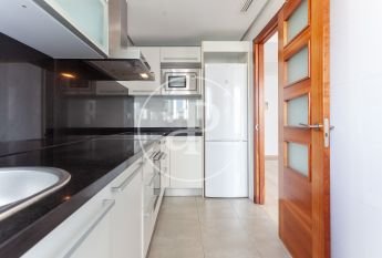 Flat for rent with swimming pool in Ciutat Jardí (Valencia)