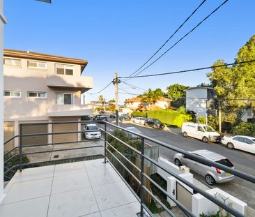Coastal Living in the Heart of Collaroy - Photo 1