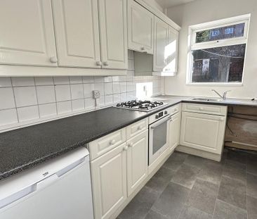 3 bedroom terraced house to rent - Photo 6