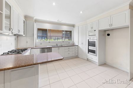 227 Rosanna Road, Rosanna - Photo 3