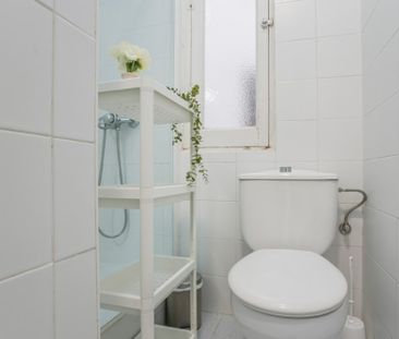 Cozy Room in the Heart of Madrid - Photo 4