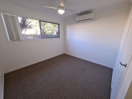 Modern Air Conditioned Townhouse - Photo 3