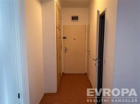 Bydlení v centru Opavy s parkováním ve dvoře? Ano. - Fotografie 5