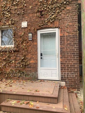 $1,850 / 2 br / 1 ba / Cozy & Bright Unit with Finished Basement in Central Hamilton! - Photo 4