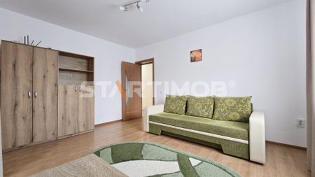 Apartament bloc vila cu parcare zona Coresi - Fotografie 3