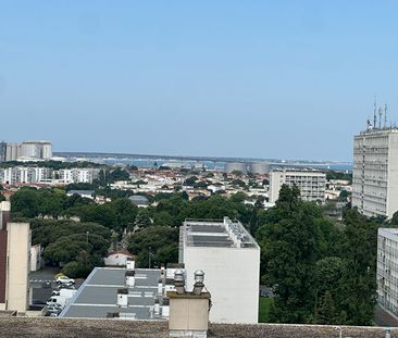 Location Appartement 5 pièces 100m² - Photo 4