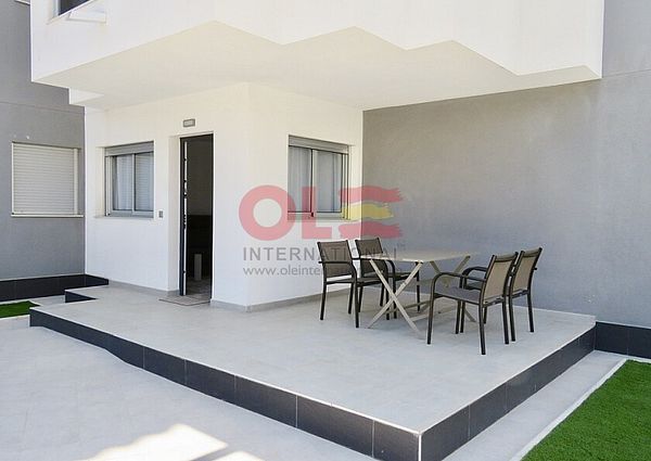 Apartment with 2 bedrooms in Ground Floor with terrace *