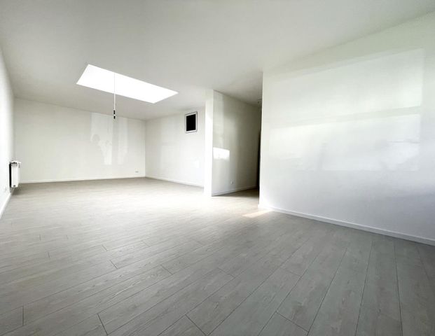 Genügend Platz für die gesamte Familie!5-Zimmer Wohnung in Davenstedt - Photo 1