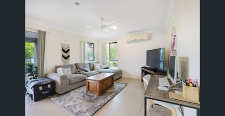 LOW MAINTENANCE DUPLEX - Photo 2