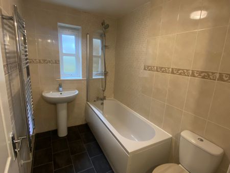 Oxford Street, Burnham-on-Sea, Somerset - Photo 4