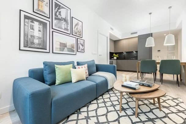 Carrer de Villarroel, Barcelona, Catalonia 08036 - Foto 1