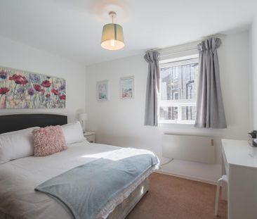 2 bedroom apartment to rent - Photo 4