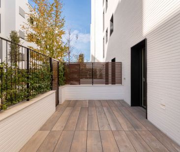 Planta baja de alquiler en Ronda de Jean Monnet, 230, Can Gambús - Photo 1