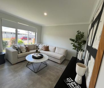 3 Morris Street, Bundamba, Qld 4304 - Photo 2