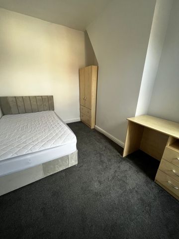 Room in a Shared House, Norton St, L20 - Photo 5