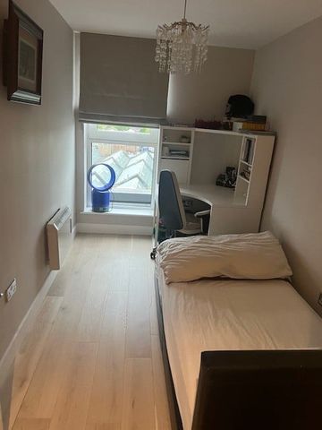 2 Bed Flat, Nacovia House, SW6 - Photo 4