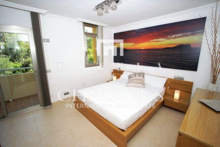 6 bedroom luxury Villa for rent in Santa Eulària des Riu, Balearic Islands - Photo 3