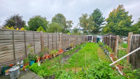 2 bedroom terraced house to rent - Photo 3