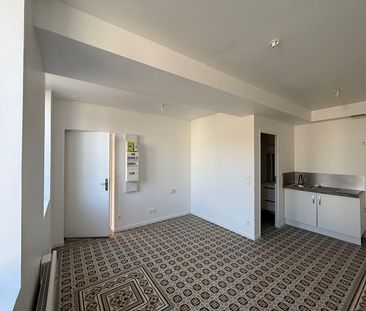 APPARTEMENT A LOUER BEAUVAIS 1 PIECE 19.06 M² - Photo 2