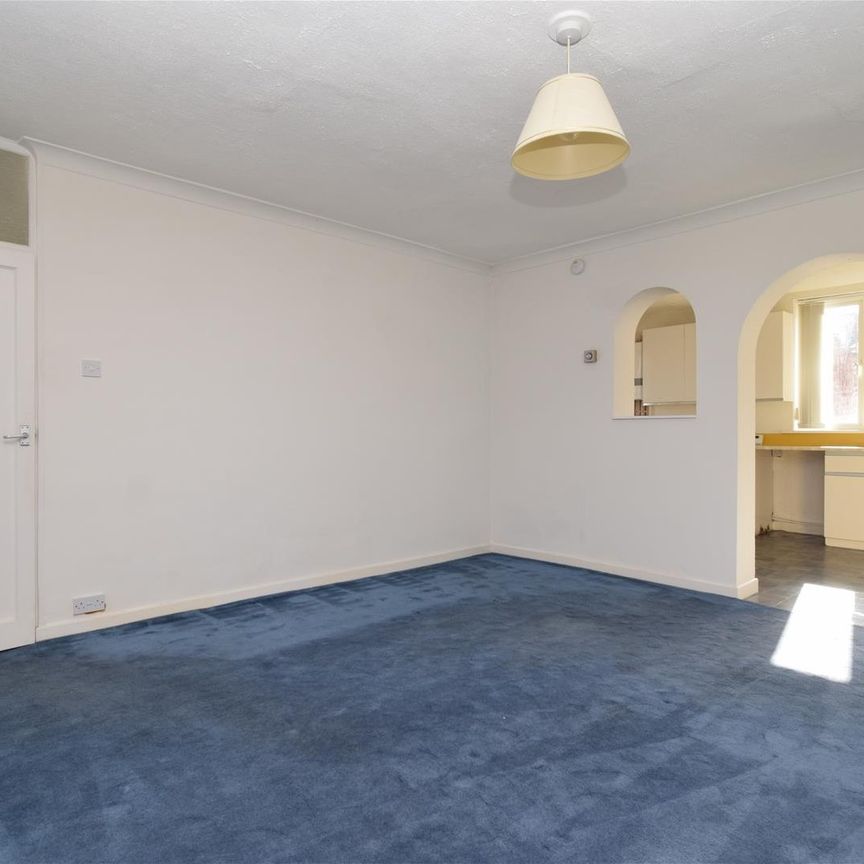 Denby Dale Road West, Calder Grove, Wakefield - Photo 1