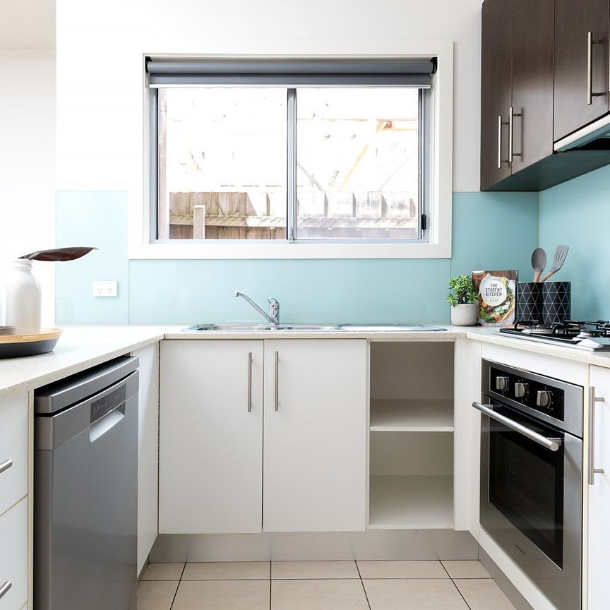 1/132 Emmaline Street, Northcote VIC 3070 - Photo 1