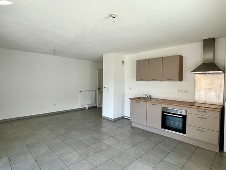 Location Appartement 3 pièces 64m² - Photo 3