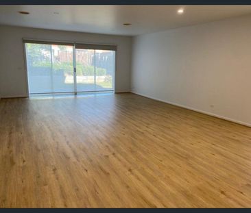 Sought After Location - Photo 6