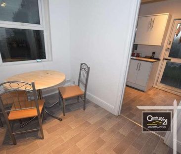 |ref: | Newcombe Road, Southampton, SO15 - Photo 2