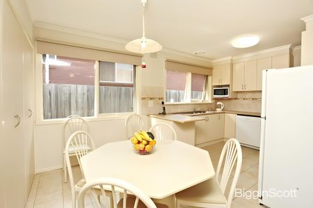 Great Location! - Photo 2