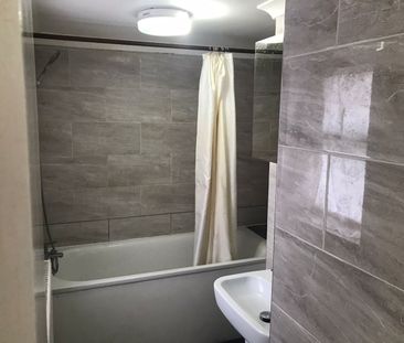 Room in a Shared House, Kimberley Avenue, SE15 - Photo 5