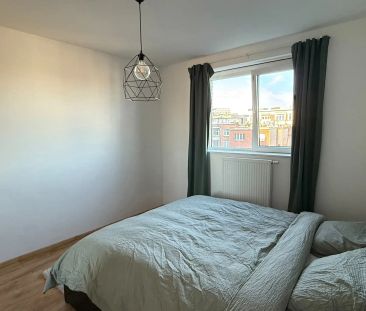 Lichtrijk 2-slaapkamerappartement met terras - Foto 4