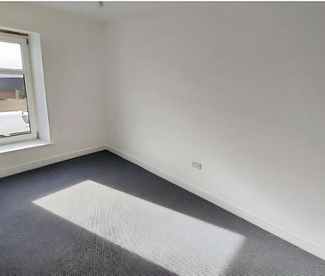 3 bedroom end of terrace house to rent - Photo 1