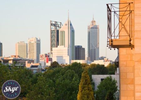 East Perth - Photo 4