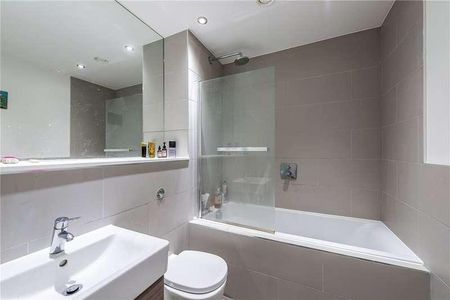 Blairderry Road, London, SW2 - Photo 4