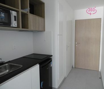 Location Appartement 1 pièce 20m² LYON 7ème - Photo 1