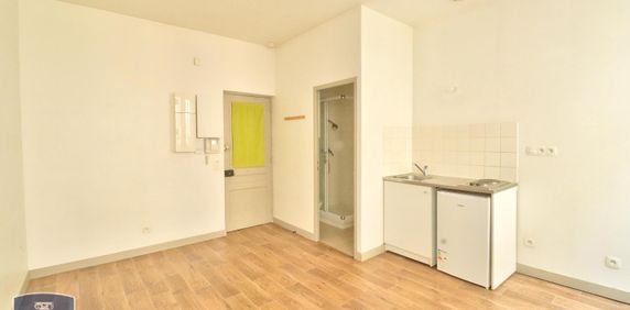 Location Appartement 1 pièce 18m² ST ETIENNE 42000 - Photo 2