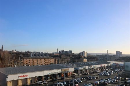 3 bedroom apartment to rent - Photo 5