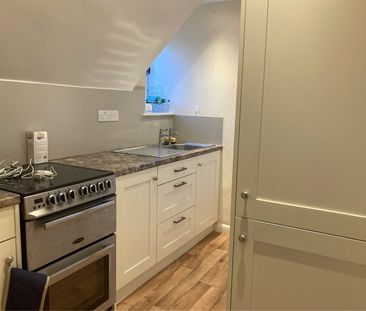 Flat 8 AlmsHouses - Photo 1