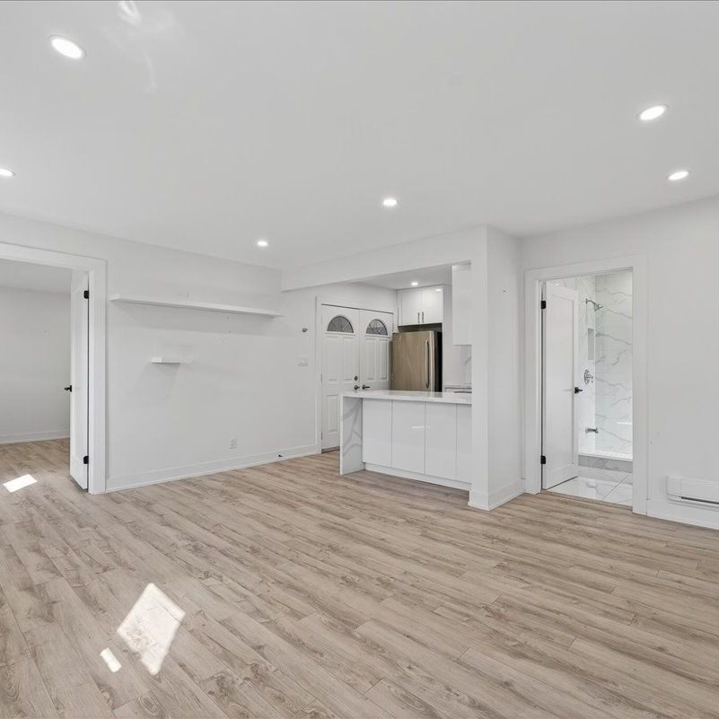 For Lease - 693 Mount Pleasant Road Unit# 201, Toronto, Ontario - Photo 1