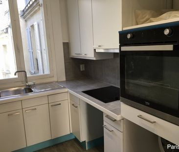 Location Appartement 4 pièces 78m² PARIS 14ème - Photo 3