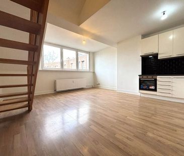 Duplex te huur in Brussel voor € 1.150 met 2 slaapkamers - Photo 1